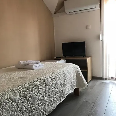 Srebrna Kap Apartment Veliko Gradiste Exterior photo