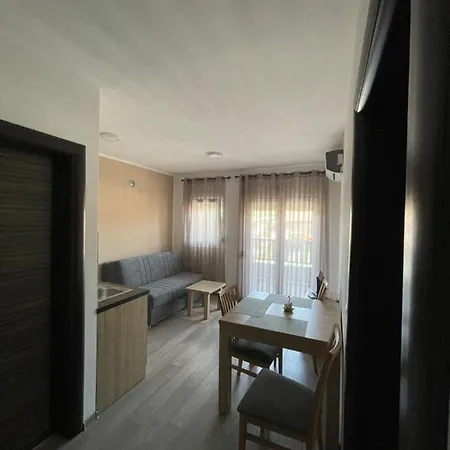 Srebrna Kap Apartment Veliko Gradiste Exterior photo